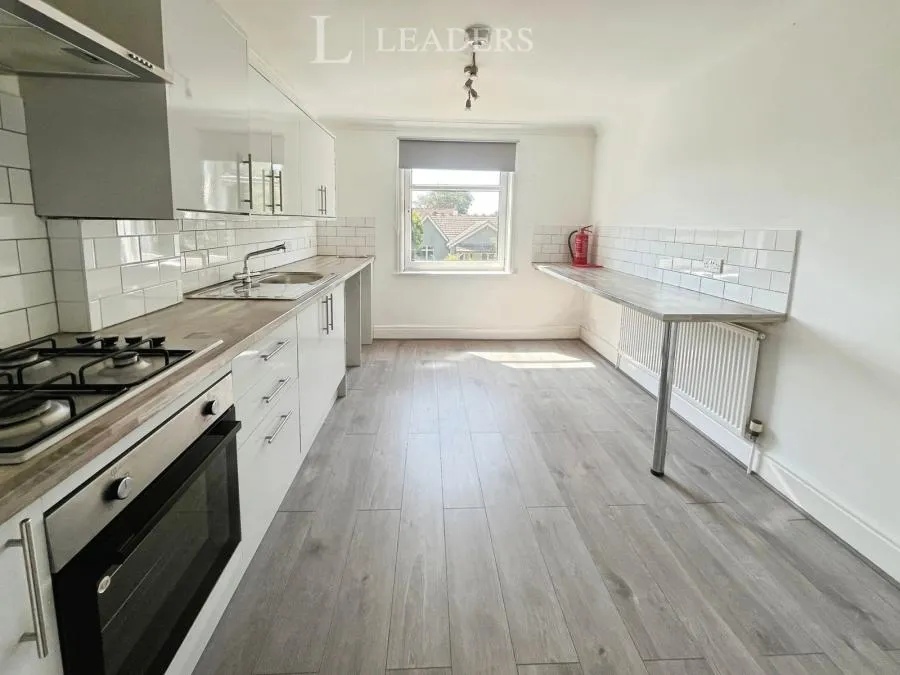 Main Road, Southbourne, PO10, photo 2