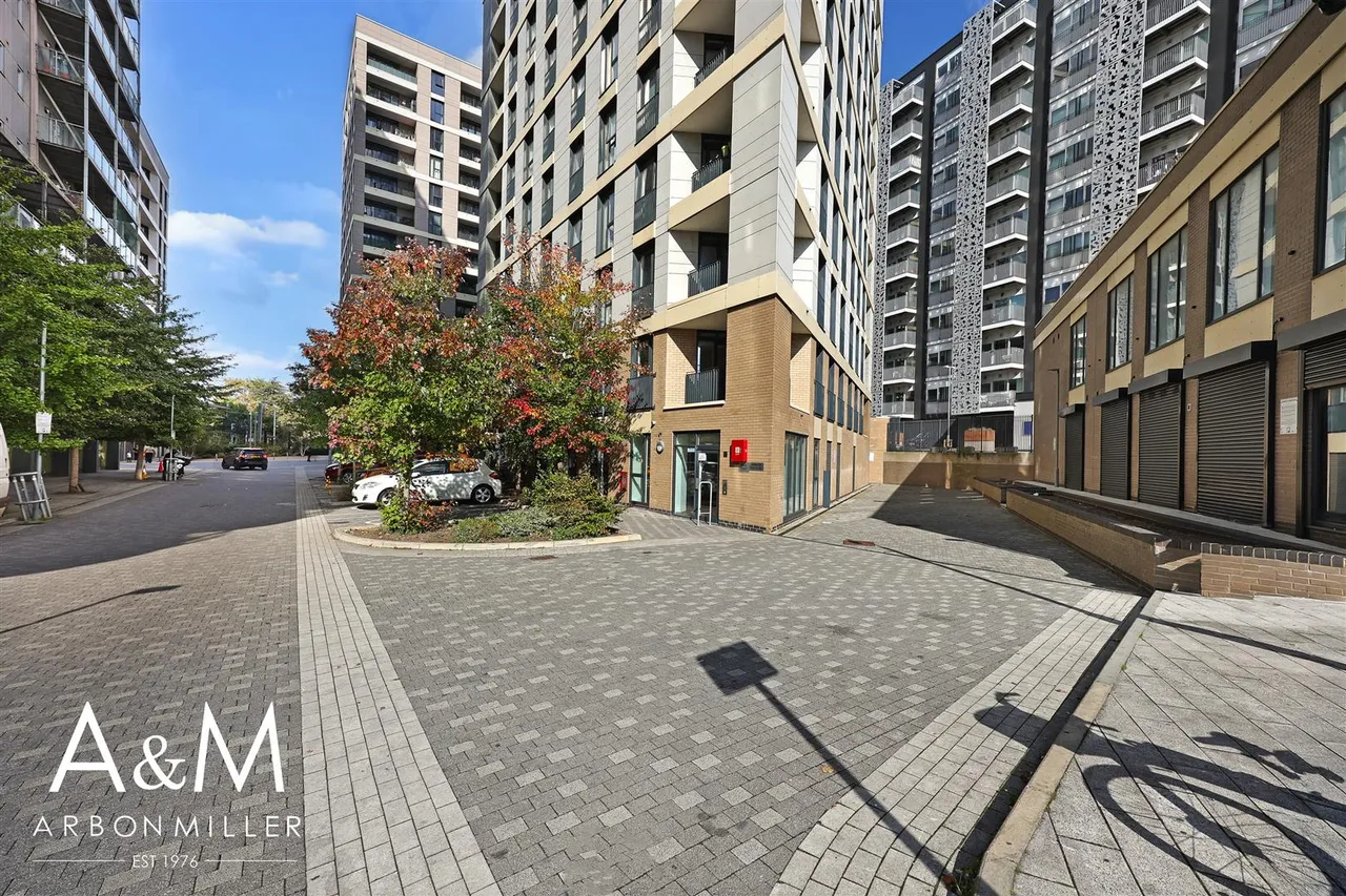 Winston Way, Ilford, Essex, IG12ZL, photo 19