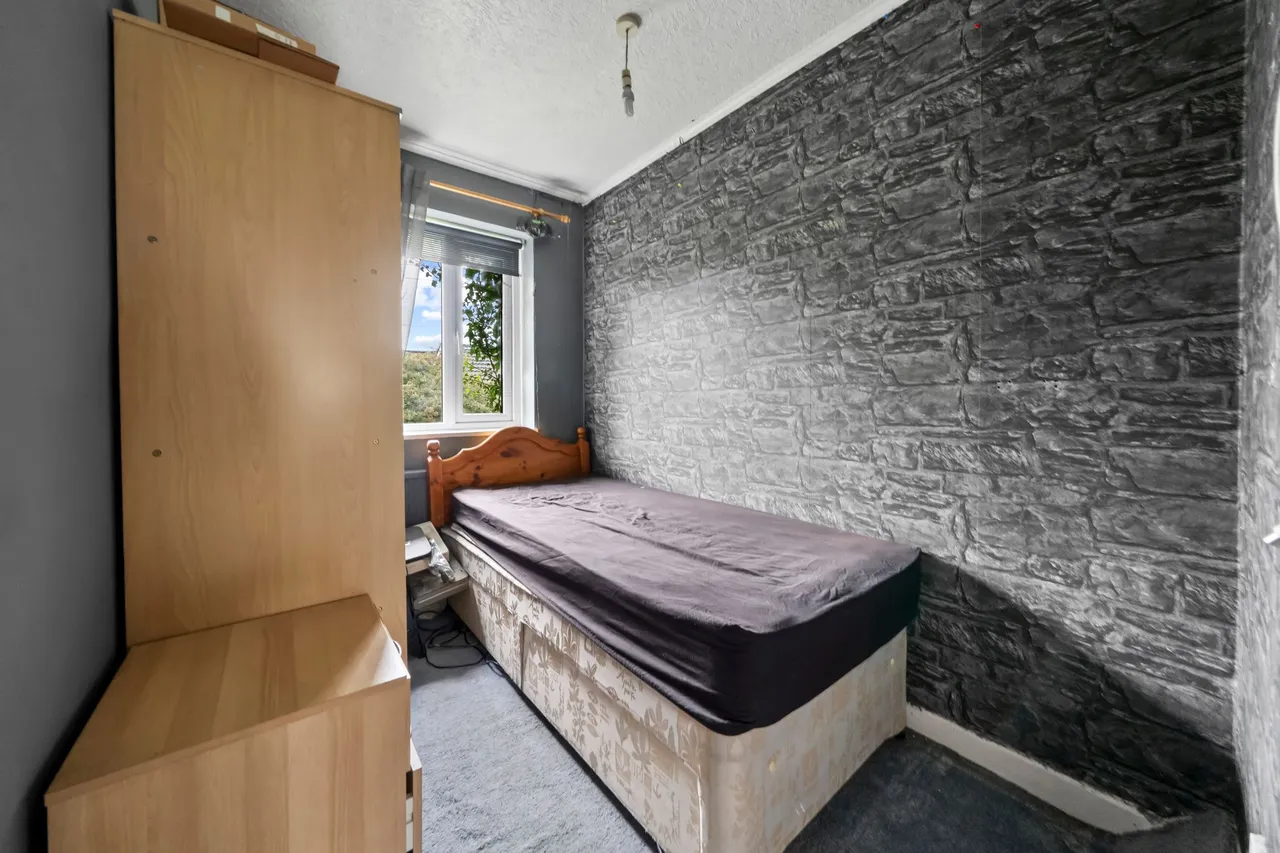 Peterhouse Walk, Ashton-In-Makerfield, WN4, photo 14