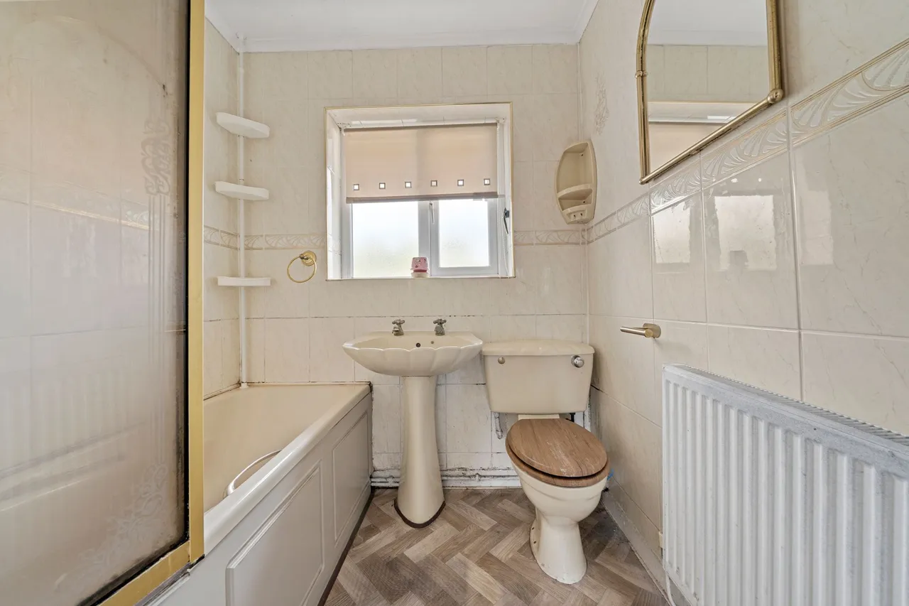 Peterhouse Walk, Ashton-In-Makerfield, WN4, photo 10