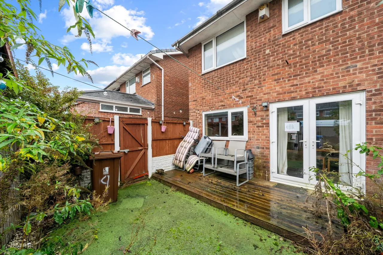 Peterhouse Walk, Ashton-In-Makerfield, WN4, photo 16