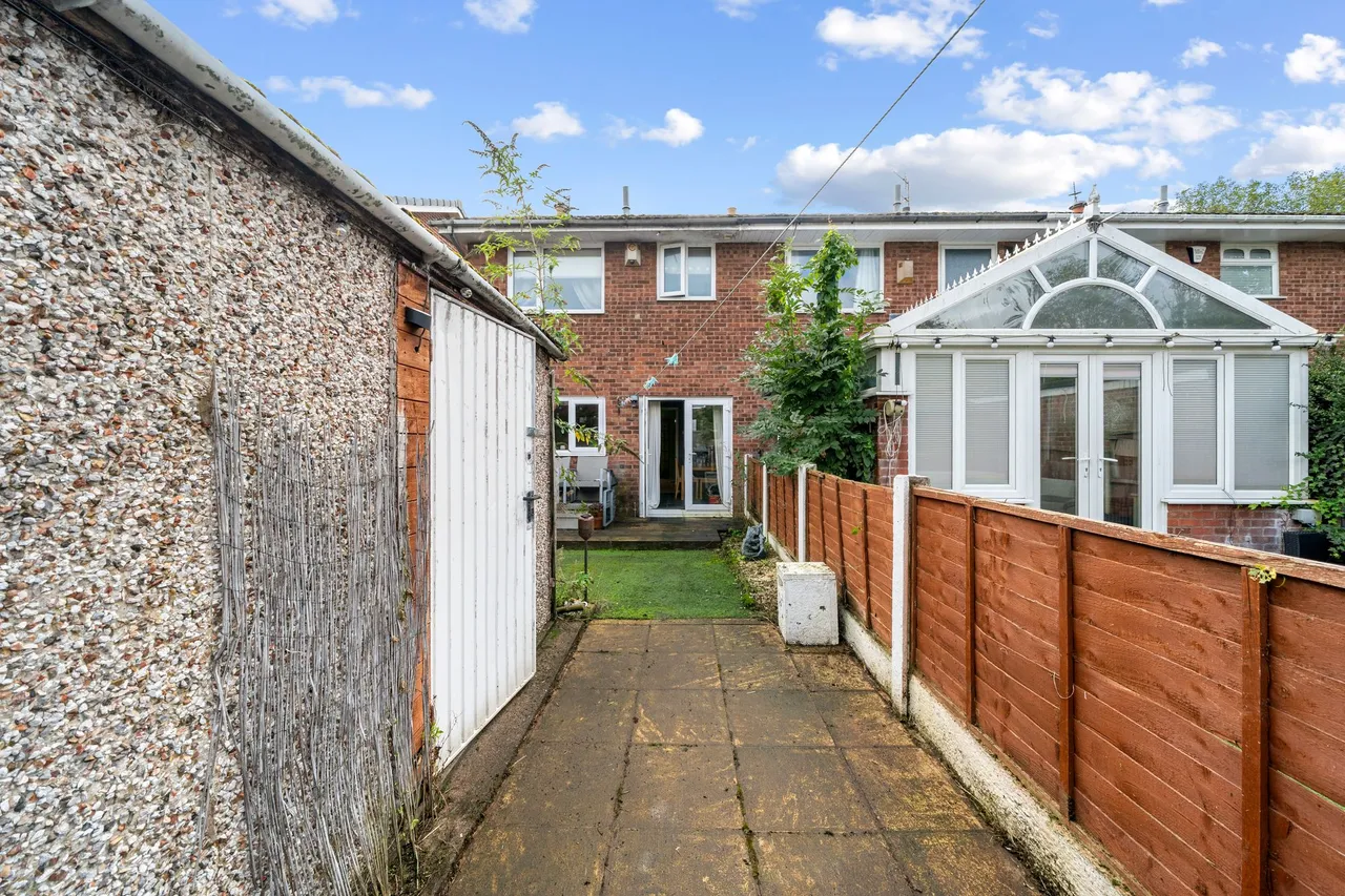 Peterhouse Walk, Ashton-In-Makerfield, WN4, photo 18