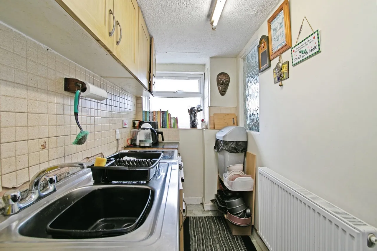Lemon Place, East End, TR15, photo 4