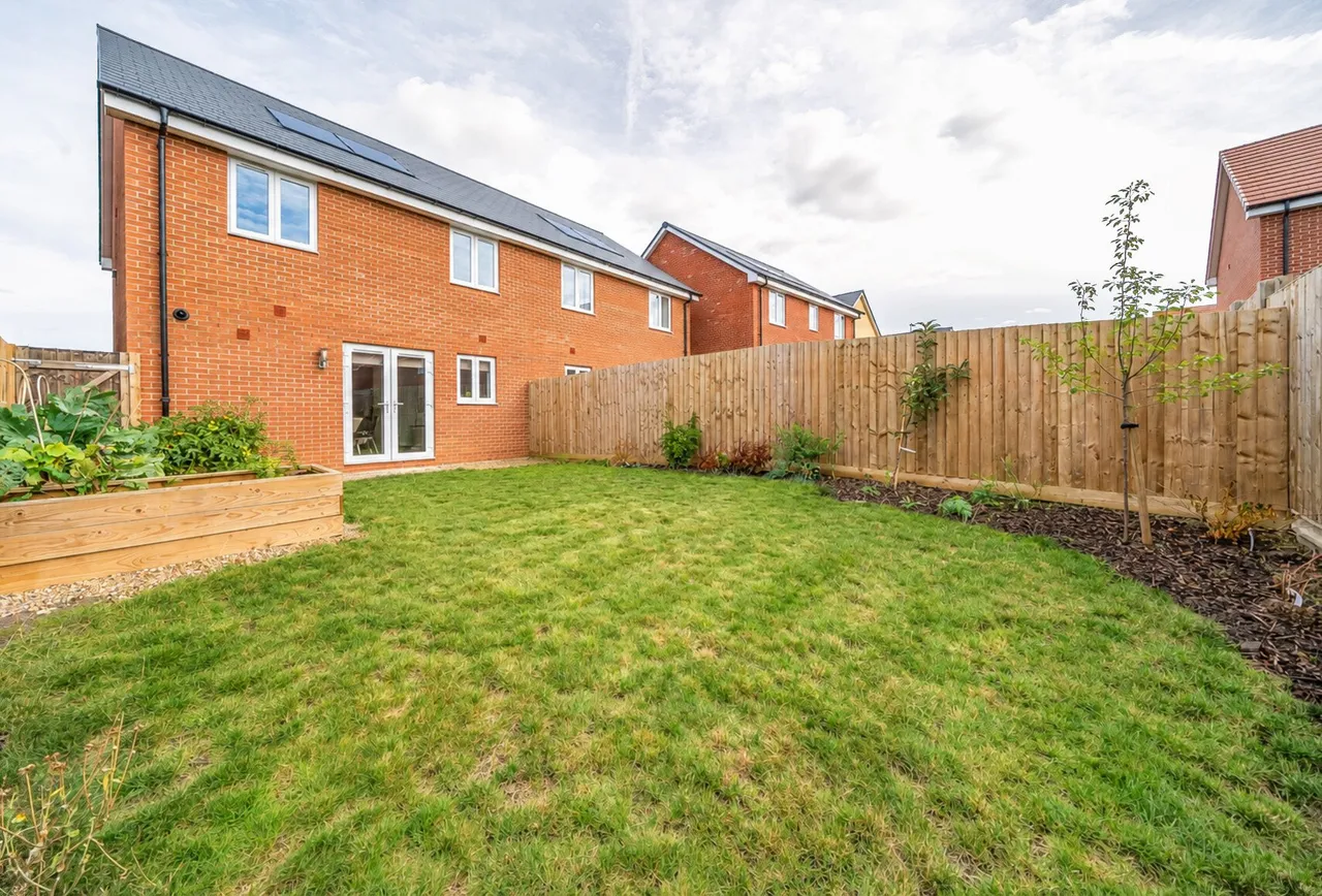 Avellana Way, Gloucestershire, Ashchurch, GL20 7GG, photo 12