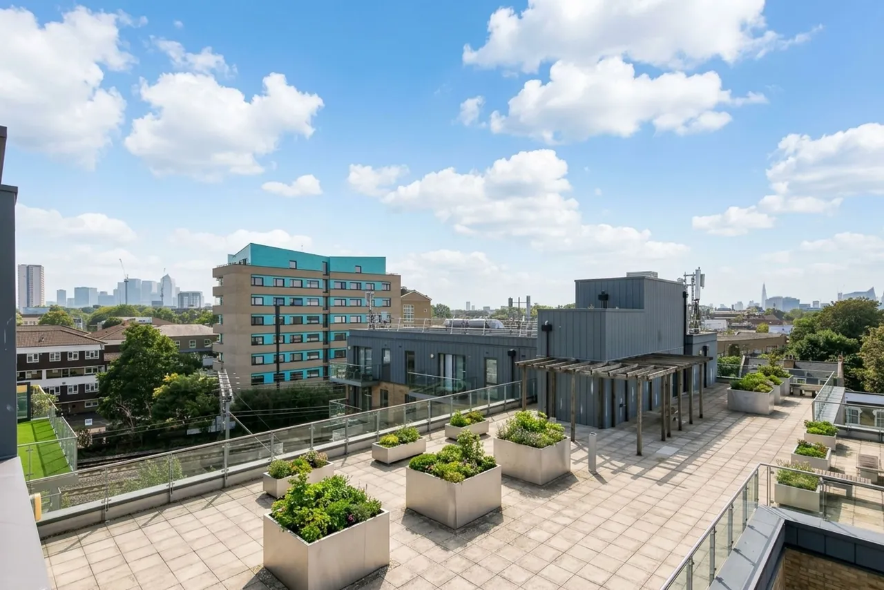 Festubert Place, London, E3, photo 15