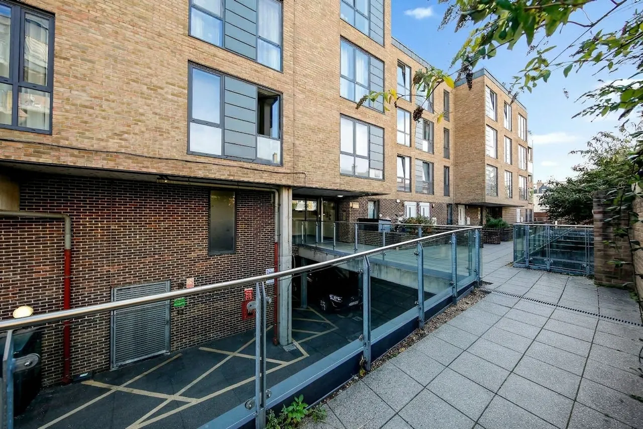 Festubert Place, London, E3, photo 18