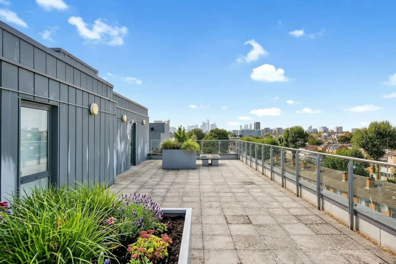 Festubert Place, London, E3, photo 4