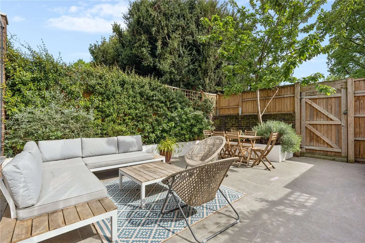 5 bed house for sale — Hornby Close, Swiss Cottage, London, NW3 3JL