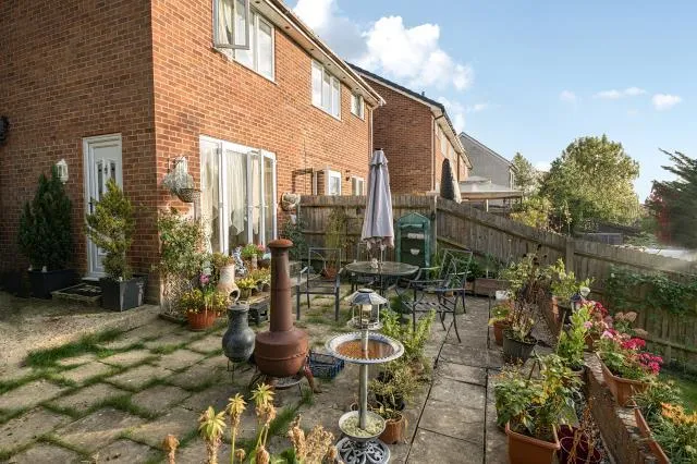 Pine Ridge, Newbury, RG14, photo 18