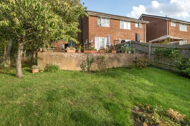 Pine Ridge, Newbury, RG14, photo 21