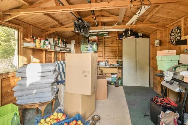 Pine Ridge, Newbury, RG14, photo 14