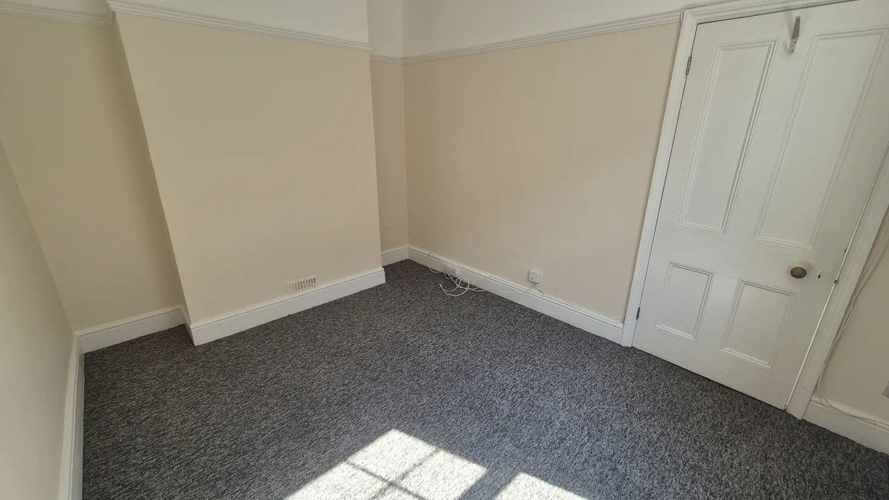Wiltshire, Salisbury, SP1 3UA, photo 2