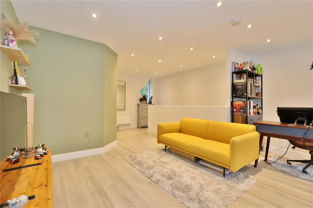 Copse Road, St. John's, GU21, photo 7