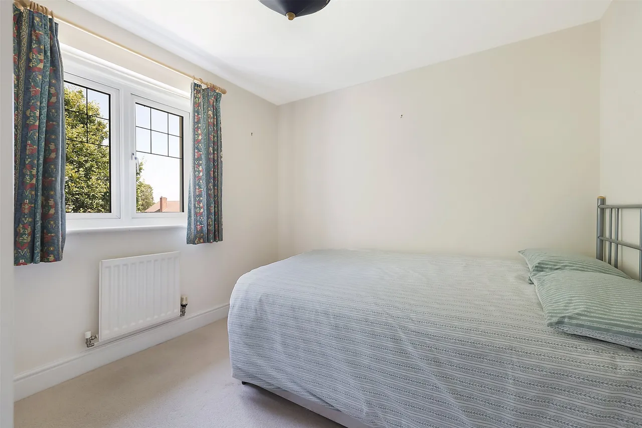 Nower Close East, Dorking, RH4, photo 8