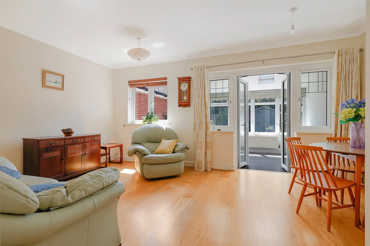 Nower Close East, Dorking, RH4, photo 4