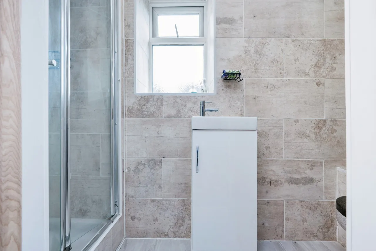 Ashburnham Road, Bedford, Bedfordshire, MK40, photo 6