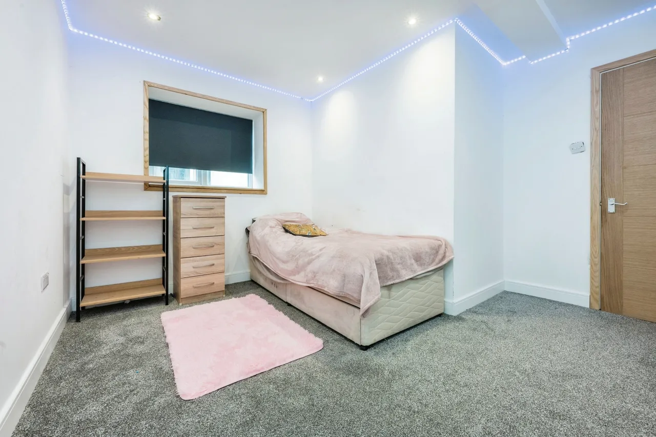 Ashburnham Road, Bedford, Bedfordshire, MK40, photo 17