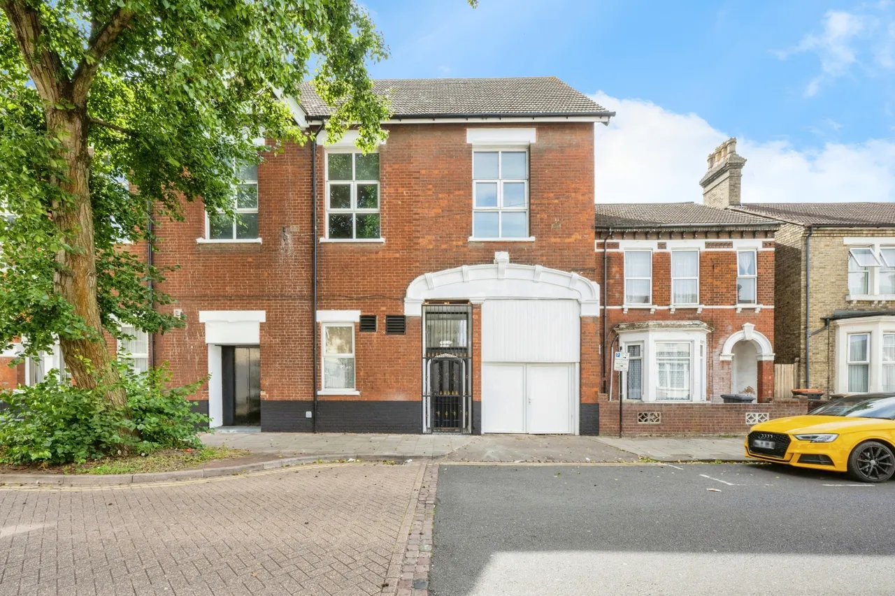 Ashburnham Road, Bedford, Bedfordshire, MK40, photo 14