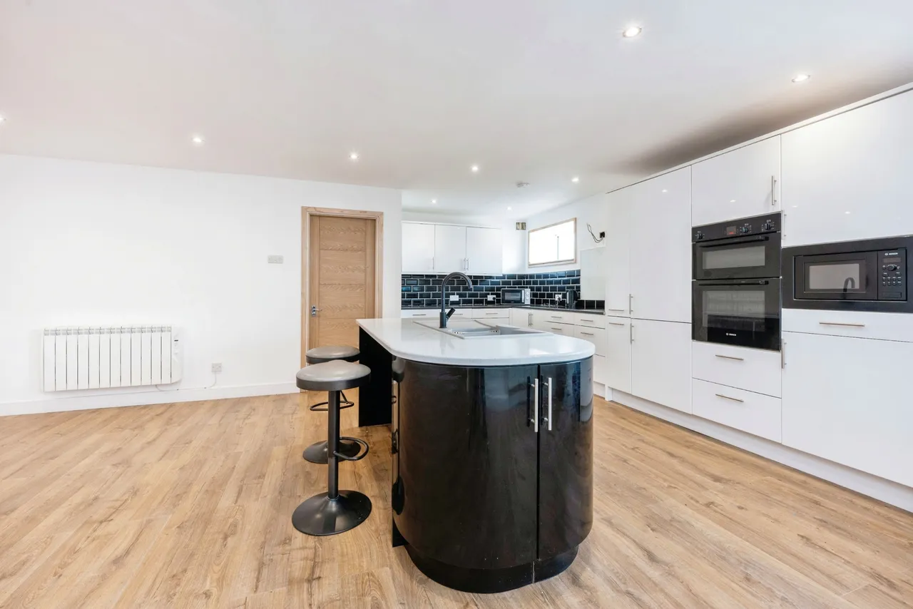 Ashburnham Road, Bedford, Bedfordshire, MK40, photo 4
