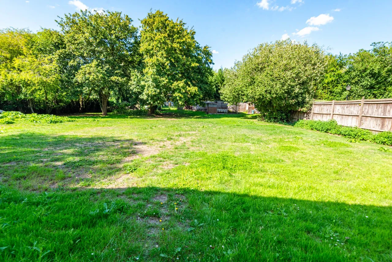 Barn For Conversion, Holyfield, photo 9
