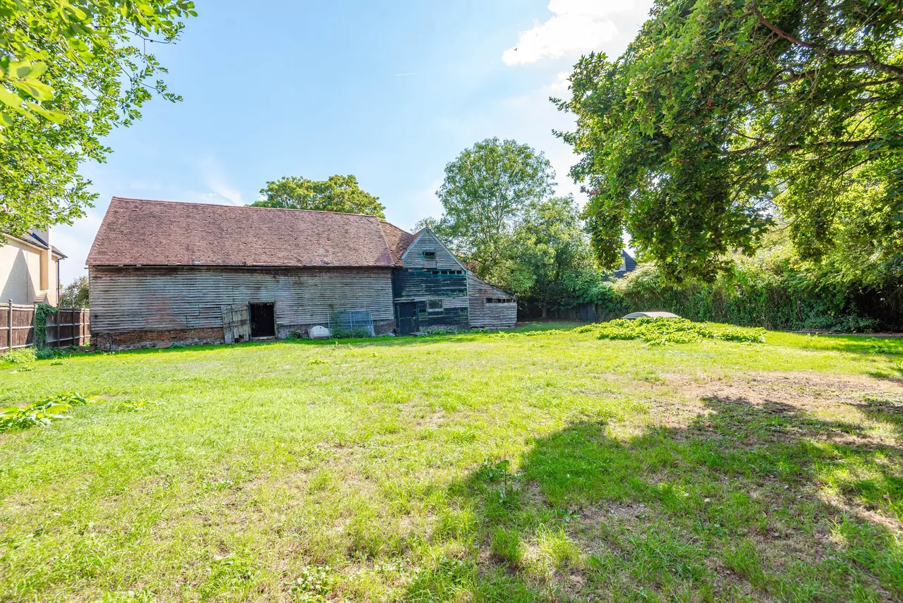 Barn For Conversion, Holyfield, photo 13