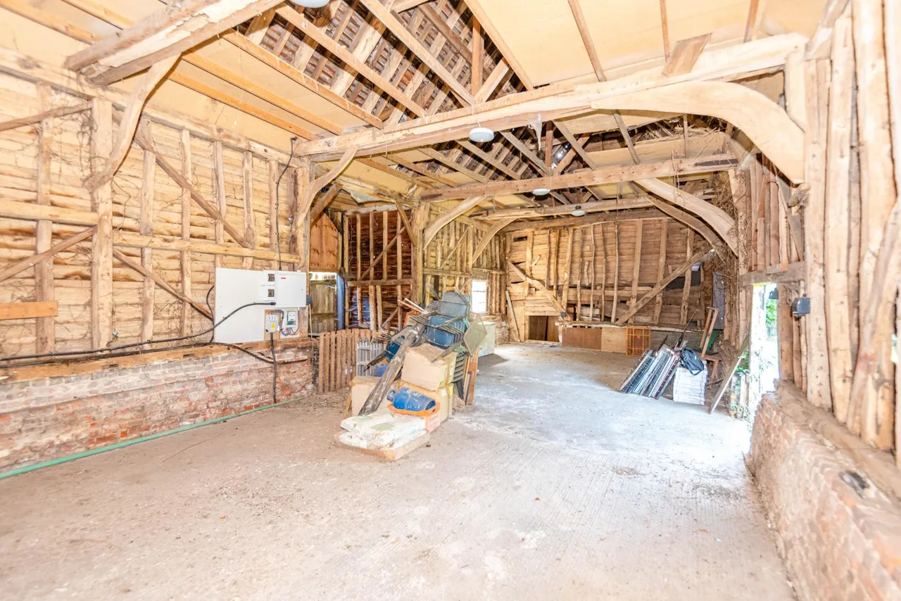 Barn For Conversion, Holyfield, photo 2