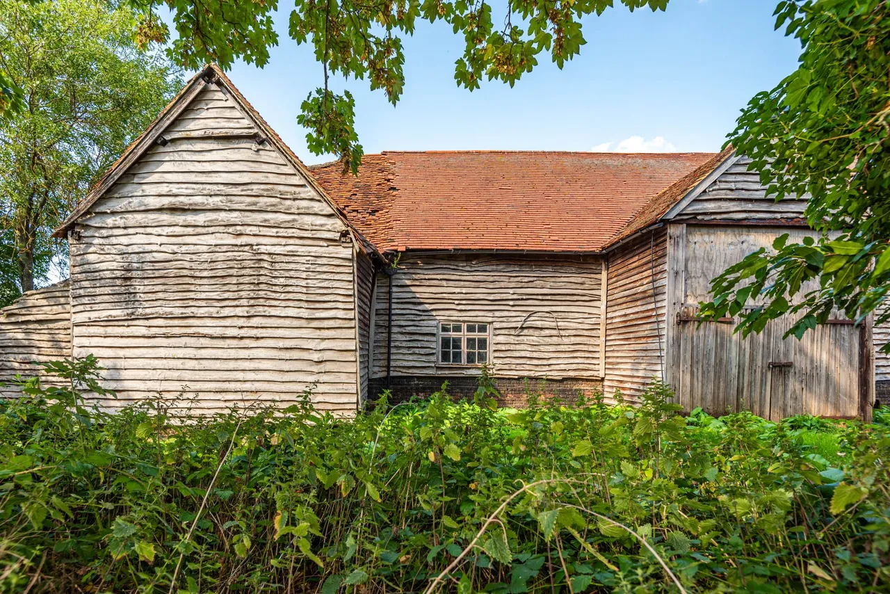Barn For Conversion, Holyfield, photo 12