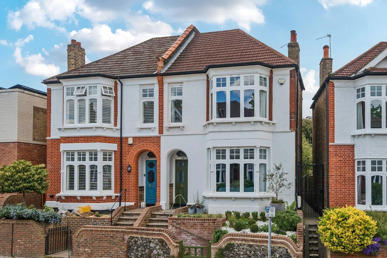 4 bed house for sale — Boyne Road, SE13