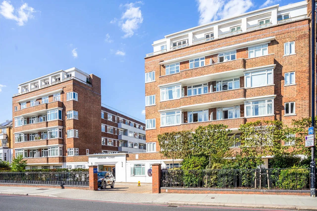 Upper Richmond Road, London, SW15, photo 12