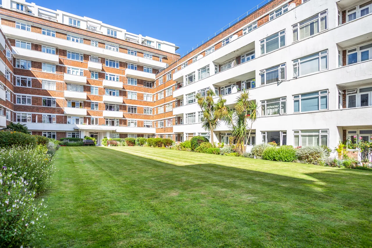 Upper Richmond Road, London, SW15, photo 10