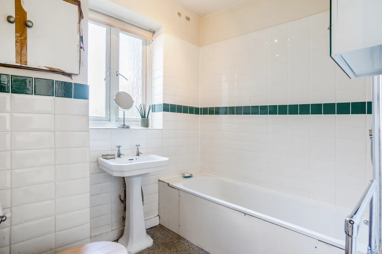 Upper Richmond Road, London, SW15, photo 9