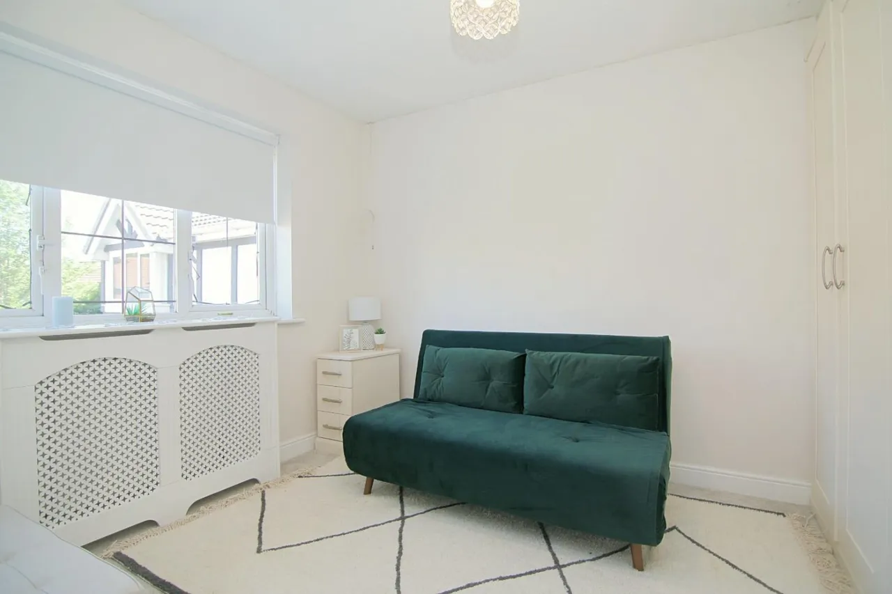 Ambleside Gardens, Pudsey, LS28, photo 15