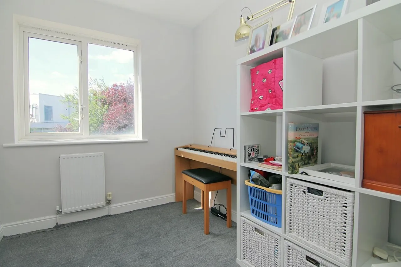 Ambleside Gardens, Pudsey, LS28, photo 16