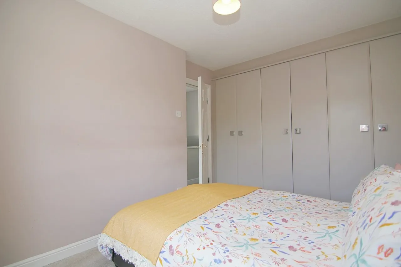 Ambleside Gardens, Pudsey, LS28, photo 13