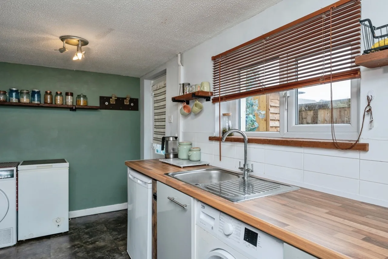 Brunswick Road, Buckley, CH7, photo 9