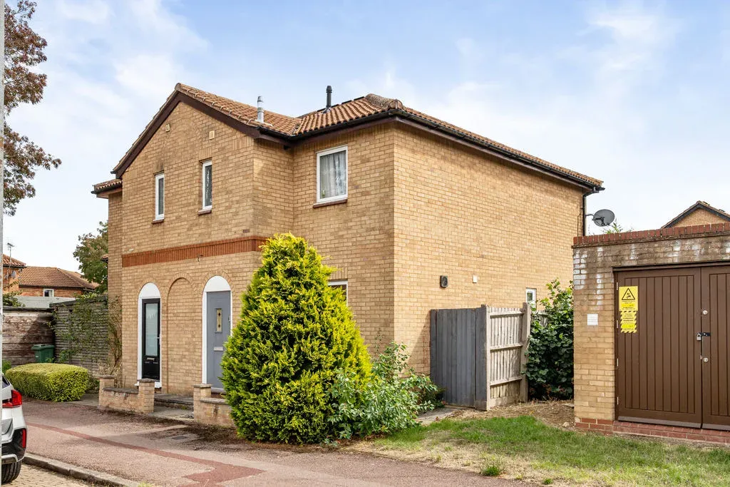 3 bed house for sale — Belvoir Avenue, Emerson Valley, Milton Keynes, Buckinghamshire, MK4 2AE