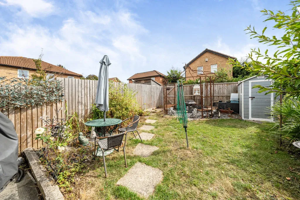 Belvoir Avenue, Emerson Valley, Milton Keynes, Buckinghamshire, MK4 2AE, photo 5