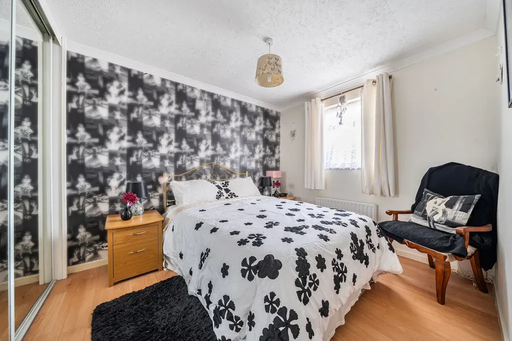Belvoir Avenue, Emerson Valley, Milton Keynes, Buckinghamshire, MK4 2AE, photo 11