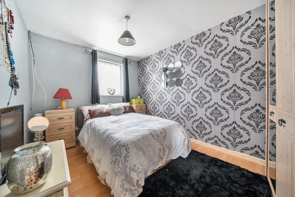 Belvoir Avenue, Emerson Valley, Milton Keynes, Buckinghamshire, MK4 2AE, photo 10