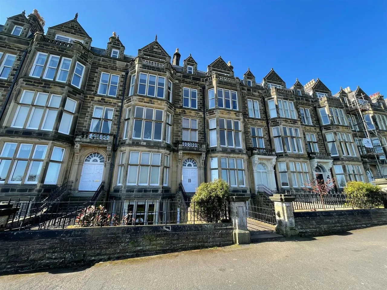 2 bed flat for sale — 63 Esplanade, Scarborough YO11 2UZ
