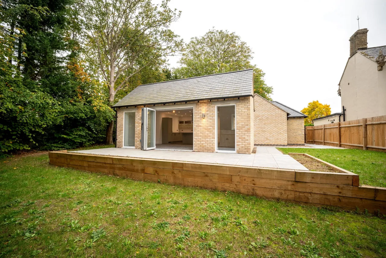 High Street, Turvey, MK43, photo 13