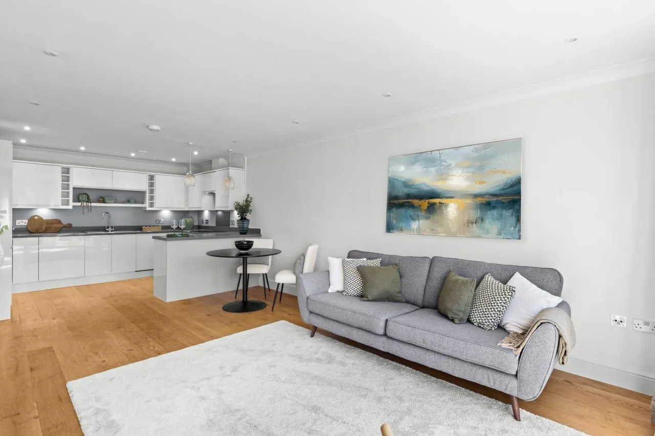 2 bed flat for sale — Whielden Street, Old Amersham, Buckinghamshire, HP7 0AR