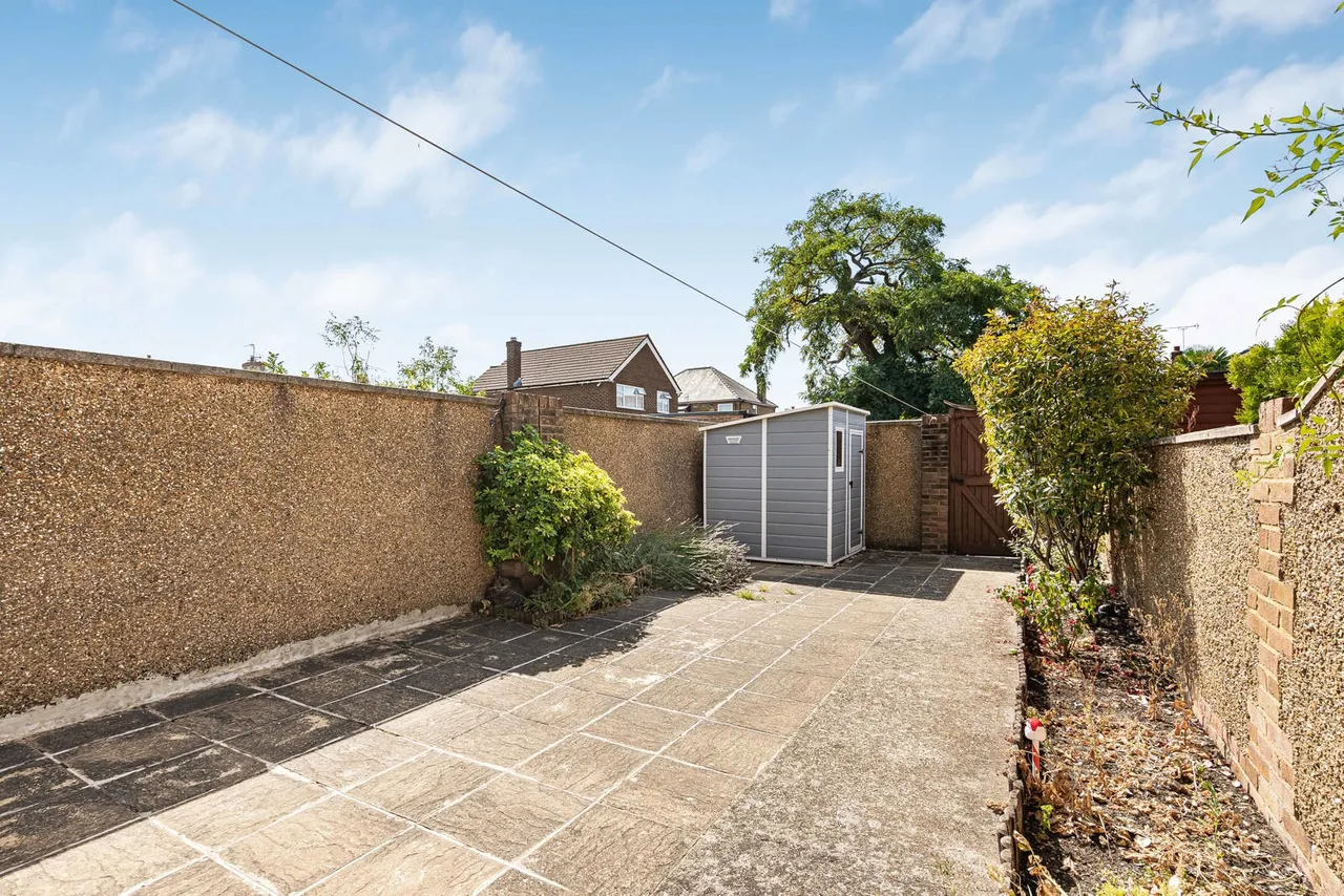 Wolsey Road, Ashford, TW15, photo 7