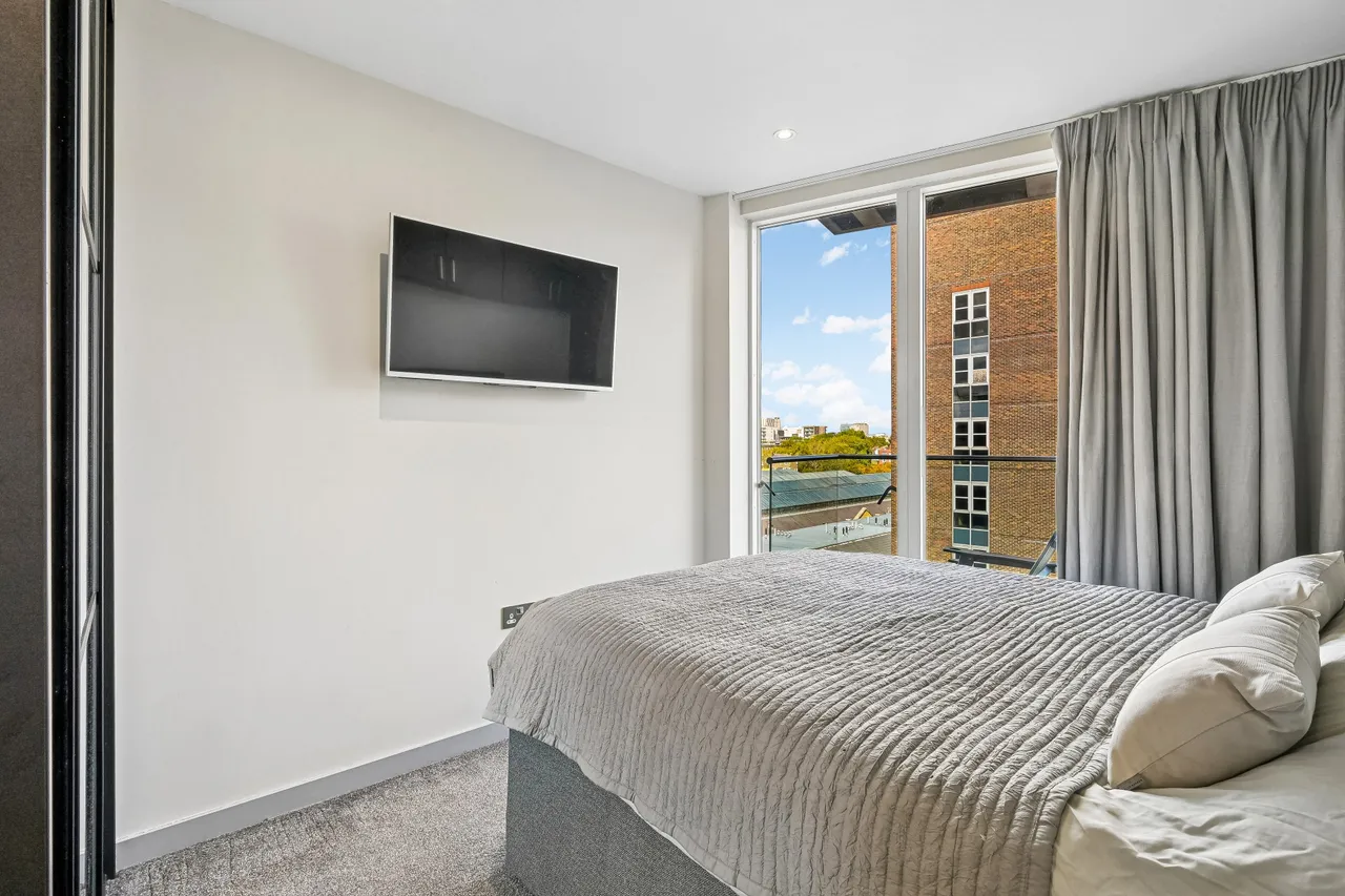 Wapping Lane, London, E1W, photo 8