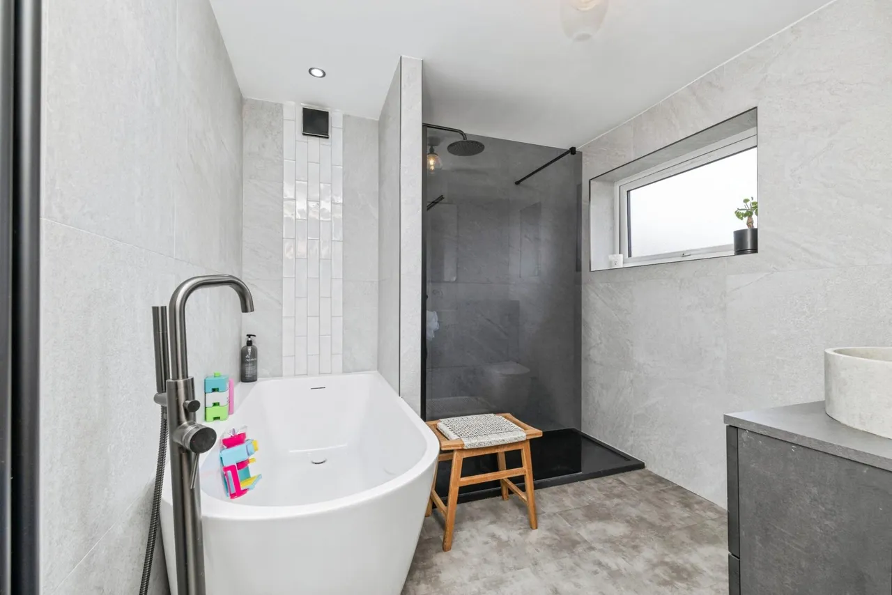 Queens Avenue, Seaburn, SR6, photo 12