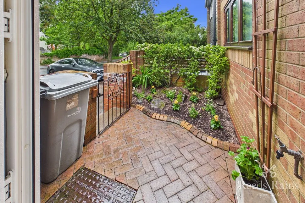 Kendal Road, Macclesfield, SK11, photo 22