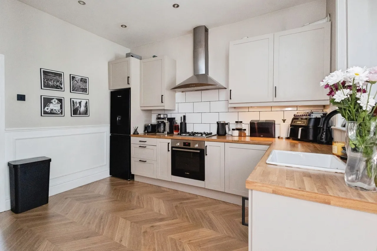 Edward Street, Ashton-under-Lyne, Greater Manchester, OL6, photo 5