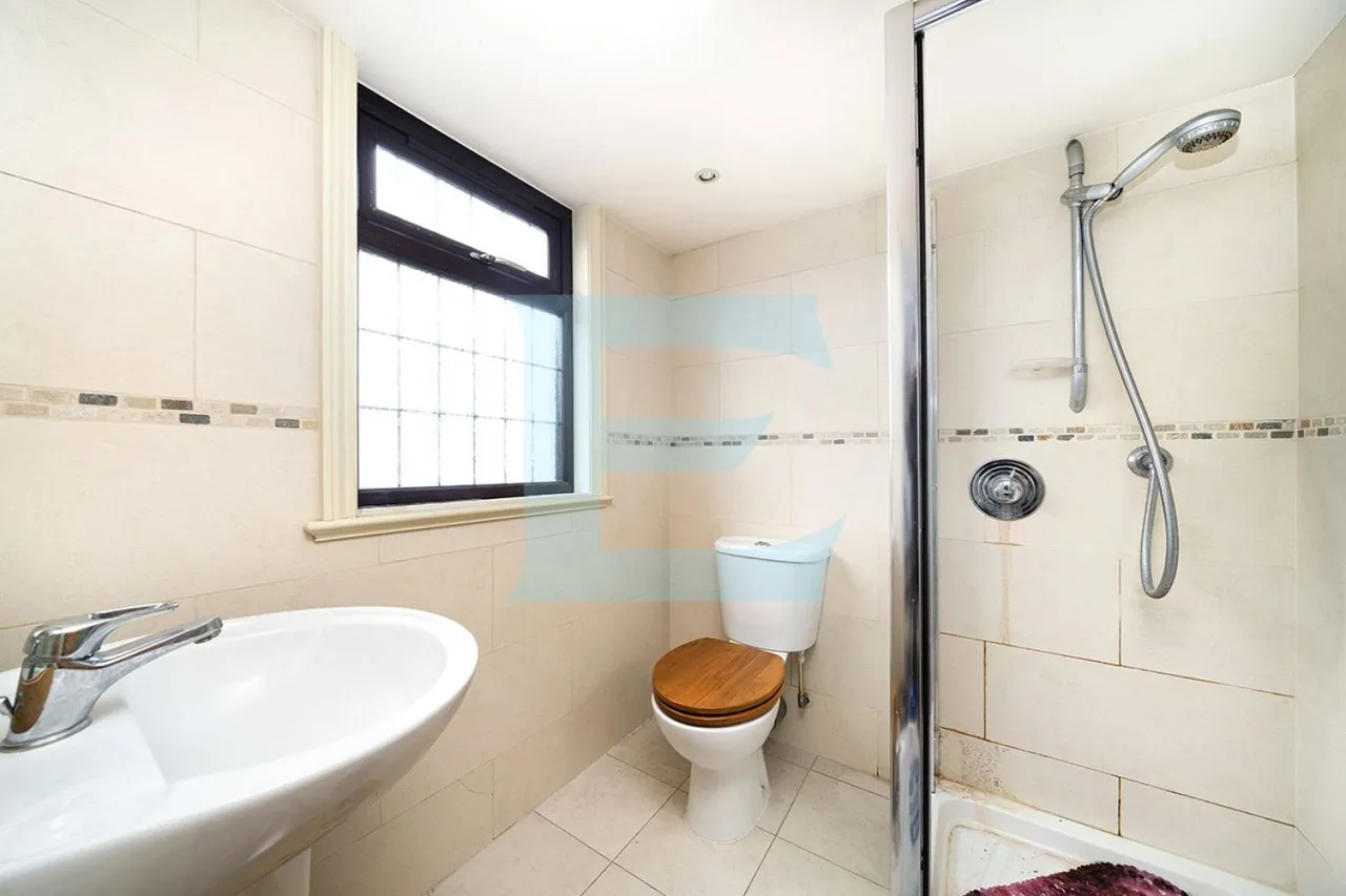 Stoneyfields Lane, Edgware, HA8, photo 9