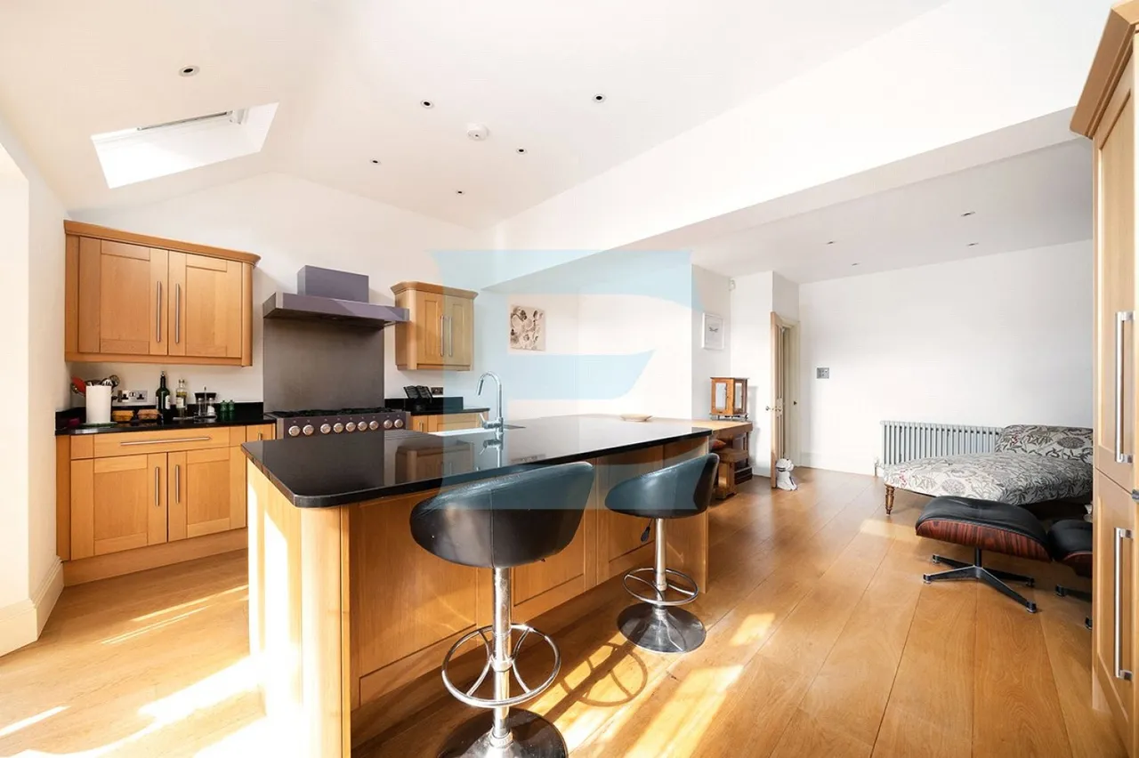 Stoneyfields Lane, Edgware, HA8, photo 4