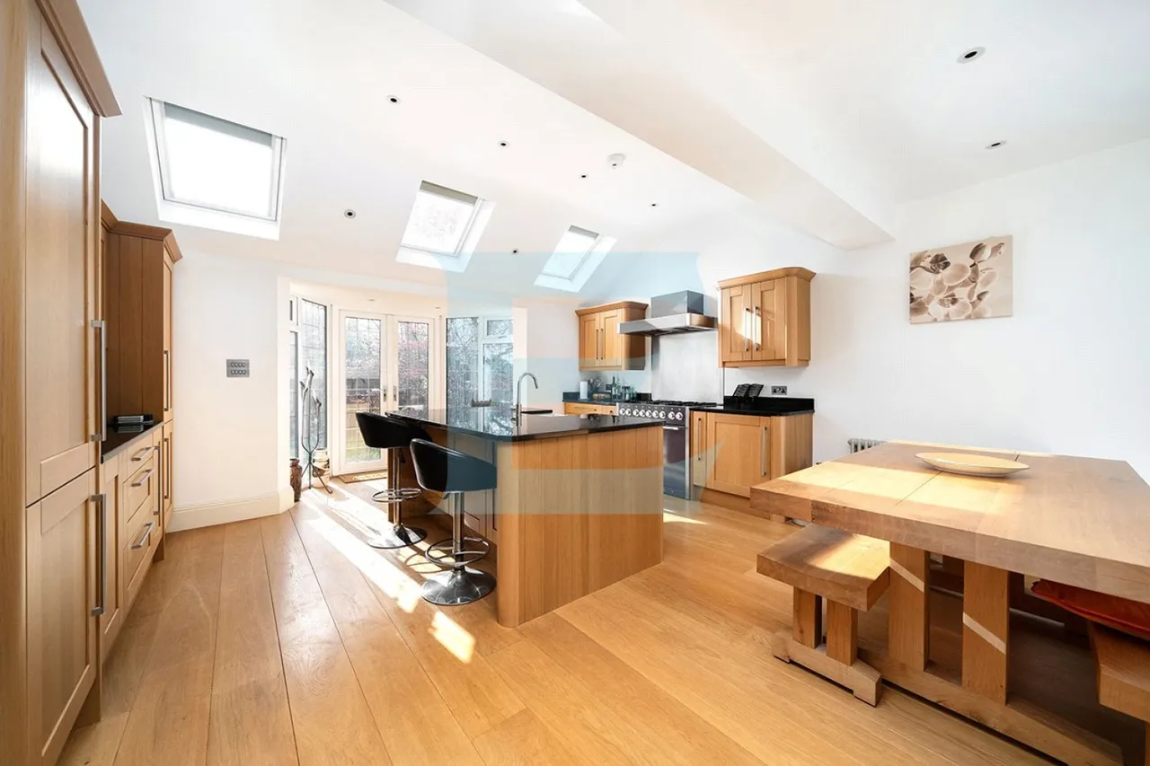 Stoneyfields Lane, Edgware, HA8, photo 5